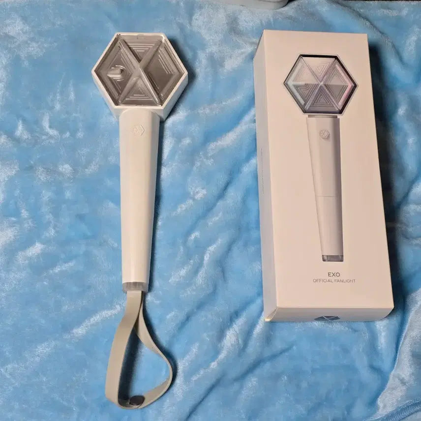 [BUNJANG] EXO Official Light Stick / EXO 공식 응원봉 (Official Fanlight)