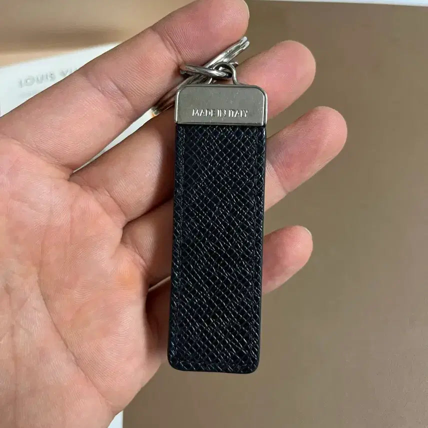 [BUNJANG] Louis Vuitton Eclipse Neo Keyring / 루이비통 이클립스 네오 키링