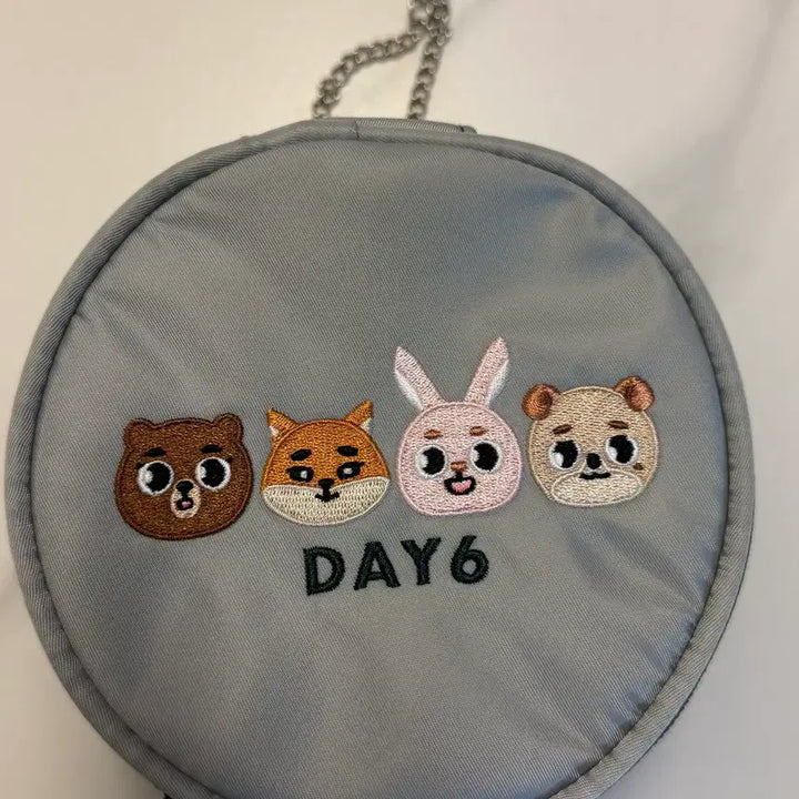 [BUNJANG] Day6 Japan MD Multi Pouch / 데이식스 일본엠디 멀티파우치