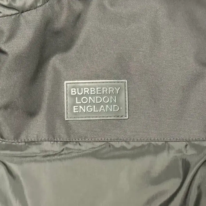 [BUNJANG] Burberry Check Reversible Hooded Padded Jacket / S) 버버리 체크 리버시블 후드 패딩