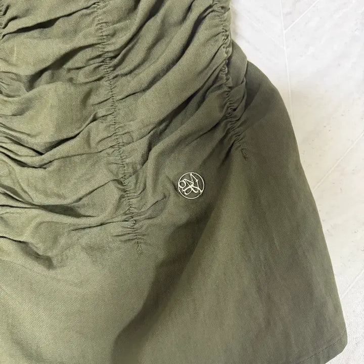 [BUNJANG] Kim Me The Young Backless Ribbon Top - Khaki / 김미더영 백리스 리본 탑 카키