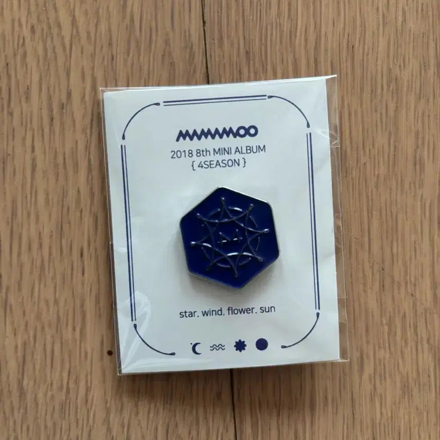 [BUNJANG] Mamamoo 4 Season Blues Badge / 마마무 뱃지 포시즌 블루스