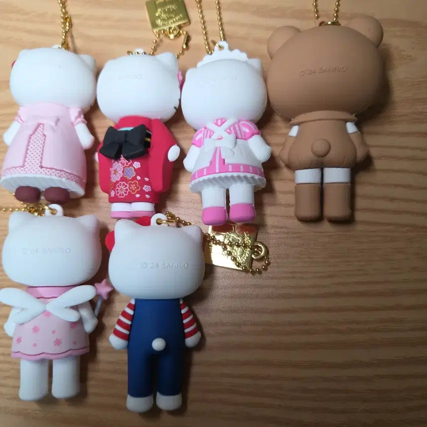 [BUNJANG] Hello Kitty Tokyo Exhibition Bundle Set Keyring / 헬로키티 도쿄 전시회 키링 일괄