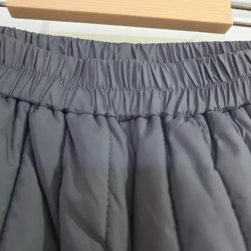 [BUNJANG] Winter Early Spring Wide Quilted Pants / 겨울  초봄  와이드  누빔패딩 통바지   새상품   77까지