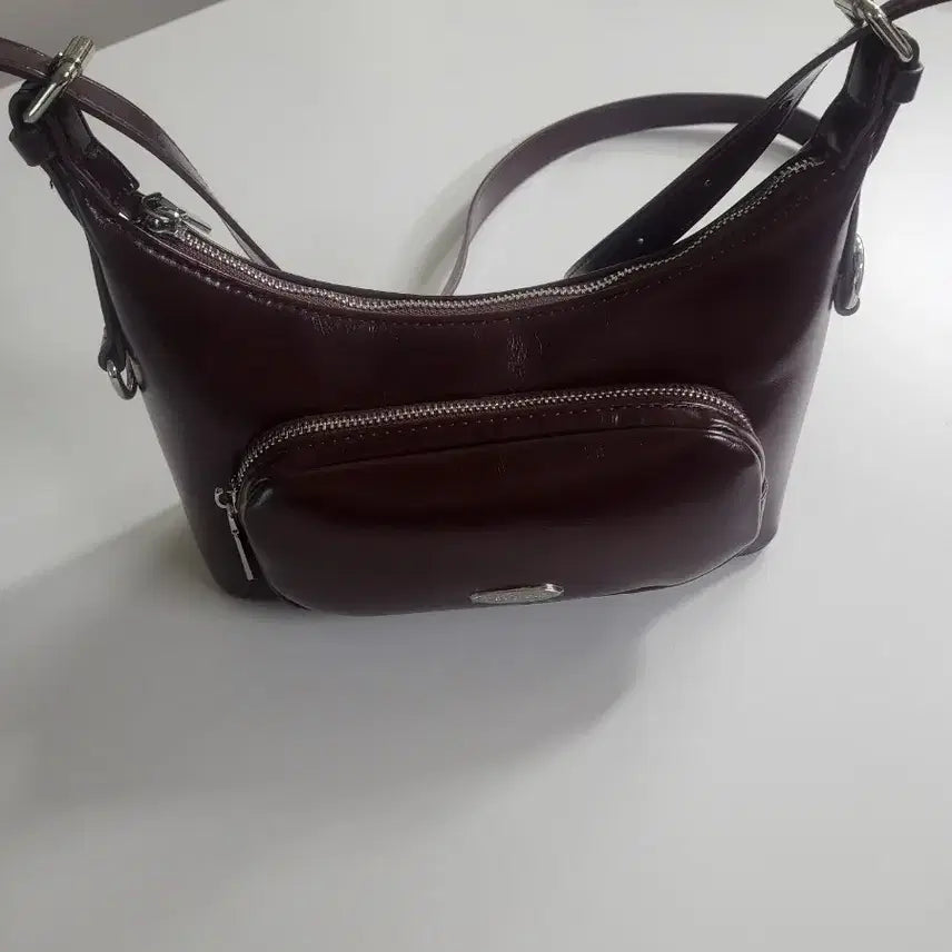 [BUNJANG] Martin Cox Leather Crossbody Bag / 마틴콕스 가죽 크로스백