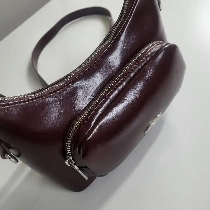 [BUNJANG] Martin Cox Leather Crossbody Bag / 마틴콕스 가죽 크로스백