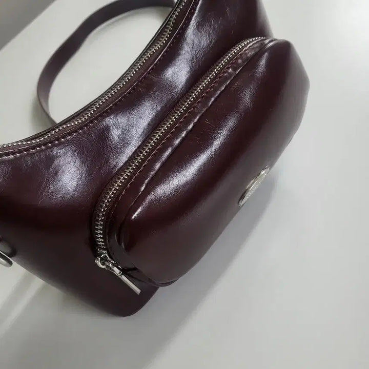 [BUNJANG] Martin Cox Leather Crossbody Bag / 마틴콕스 가죽 크로스백