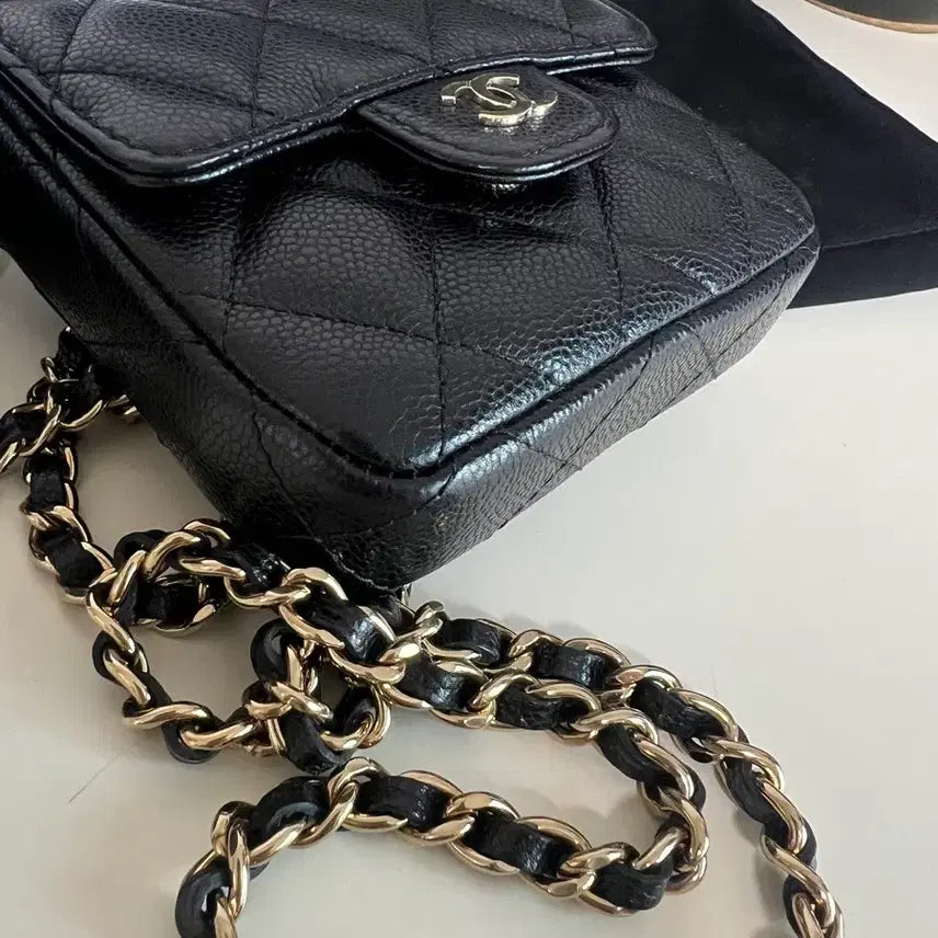[BUNJANG] Chanel Caviar Square Mini Chain Bag Black / 샤넬 캐비어 스퀘어 미니 체인백 블랙