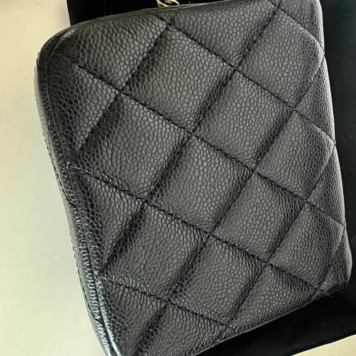 [BUNJANG] Chanel Caviar Square Mini Chain Bag Black / 샤넬 캐비어 스퀘어 미니 체인백 블랙