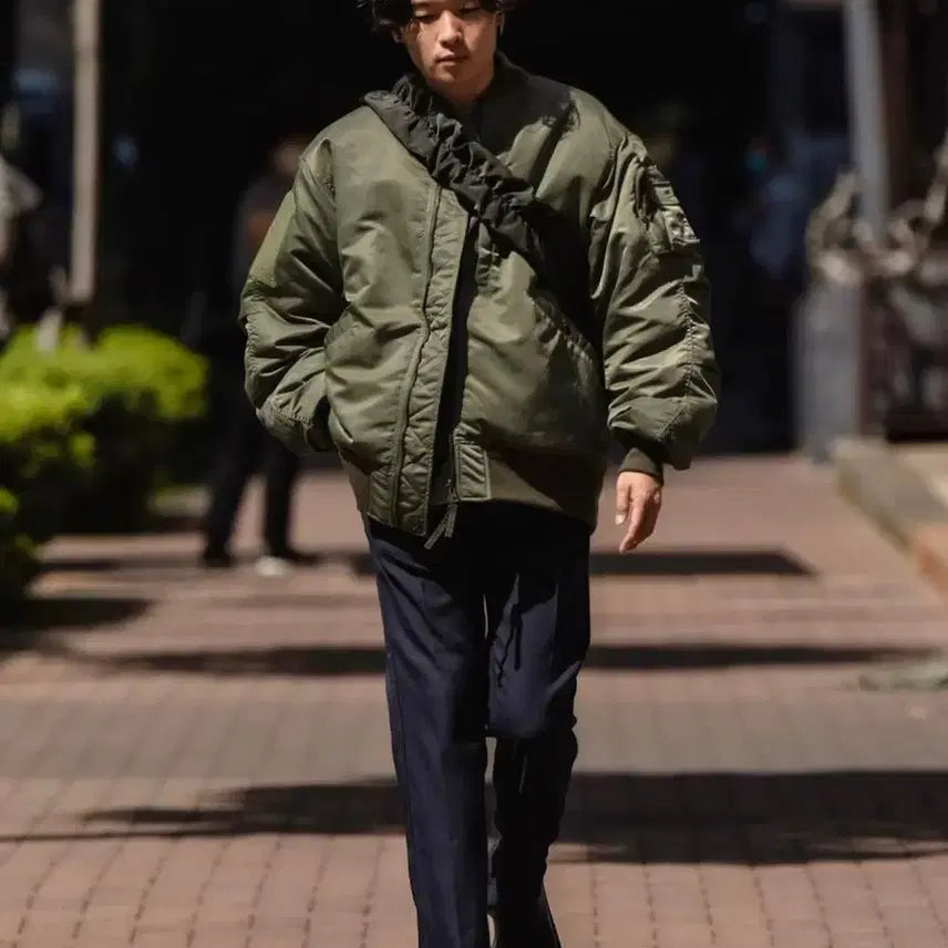 [BUNJANG] Daiwa Pier39 Tech Reversible MA-1 Sage Green Jacket / 다이와피어39 테크 리버서블 MA-1 세이지 그린 L