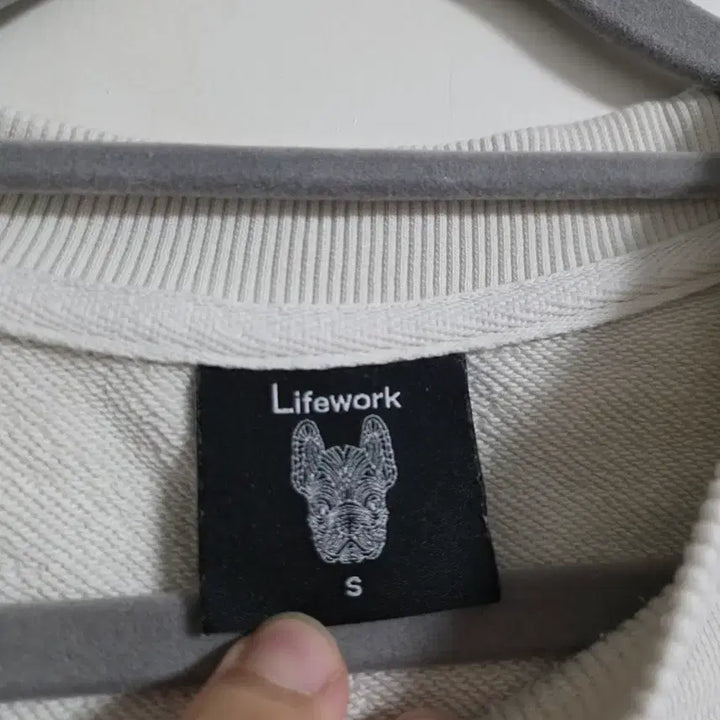 [BUNJANG] Life Work Bulldog Ivory Sweatshirt / 라이프워크 불독 맨투맨 아이보리