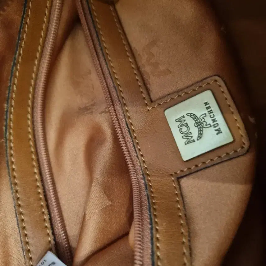 [BUNJANG] MCM Leather Dot Bag / 엠씨엠