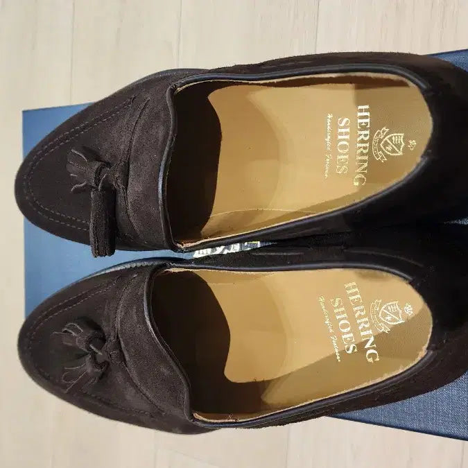 [SOLD OUT] 헤링슈 다크브라운 태슬로퍼