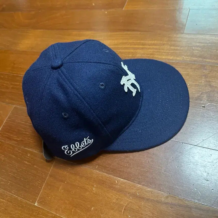 [BUNJANG] Palace Engineered Garments Ebbets Field Flannels 6-Panel Navy Cap / 팔라스 엔지니어드 가먼츠 이벳 6패널 네이비