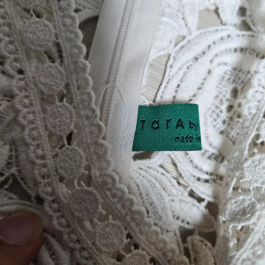 [BUNJANG] Tora Ivory Lace Long Dress / 주말특가!!  여신 롱 원피스 레이스 롱 원피스 아이보리