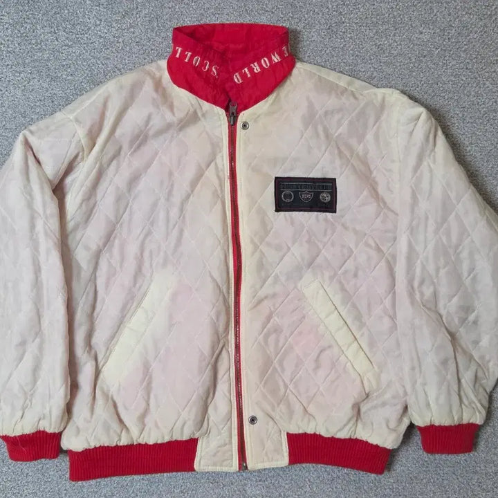 [BUNJANG] 105 News Paper Reversible Quilted Harrington Jacket / [105]뉴스페이퍼 봄버 해링턴 자켓 퀼팅 리버시블