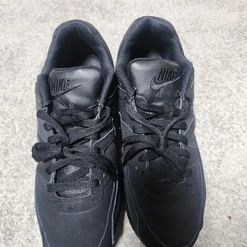 [BUNJANG] Nike Air Max Command All Black Leather Sneakers / 나이키 에어맥스 커맨드 올블랙 레더-300