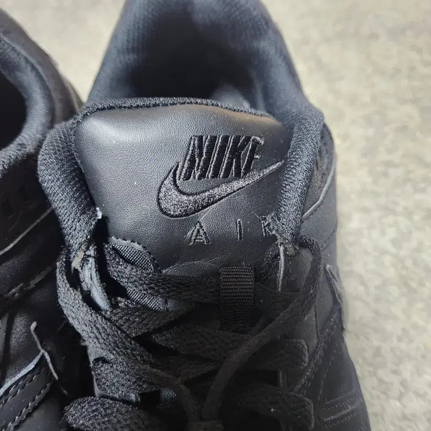[BUNJANG] Nike Air Max Command All Black Leather Sneakers / 나이키 에어맥스 커맨드 올블랙 레더-300