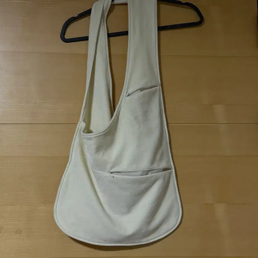 [BUNJANG] JICHOI Body Bag / JICHOI Body Bag