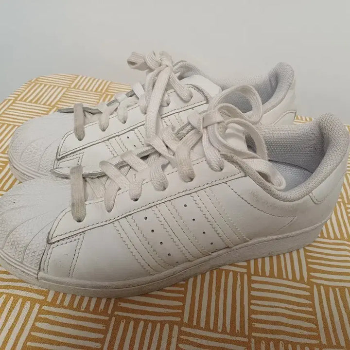 [BUNJANG] Adidas Superstar White (235) / 아디다스 슈퍼스타 화이트  (235)