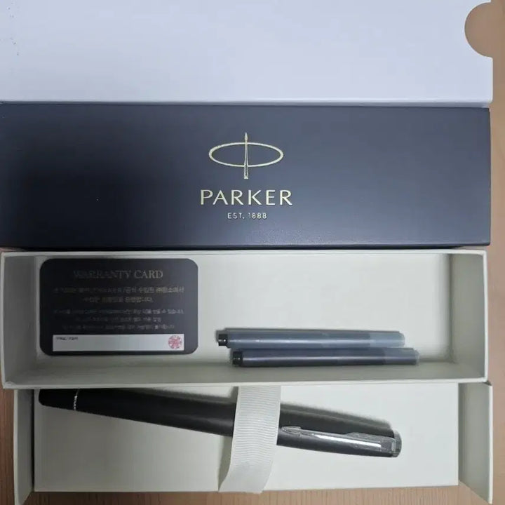 [BUNJANG] Parker Urban Core Muted Matte Black Fountain Pen / 파카 어번 코어 뮤티드 매트블랙 만년필