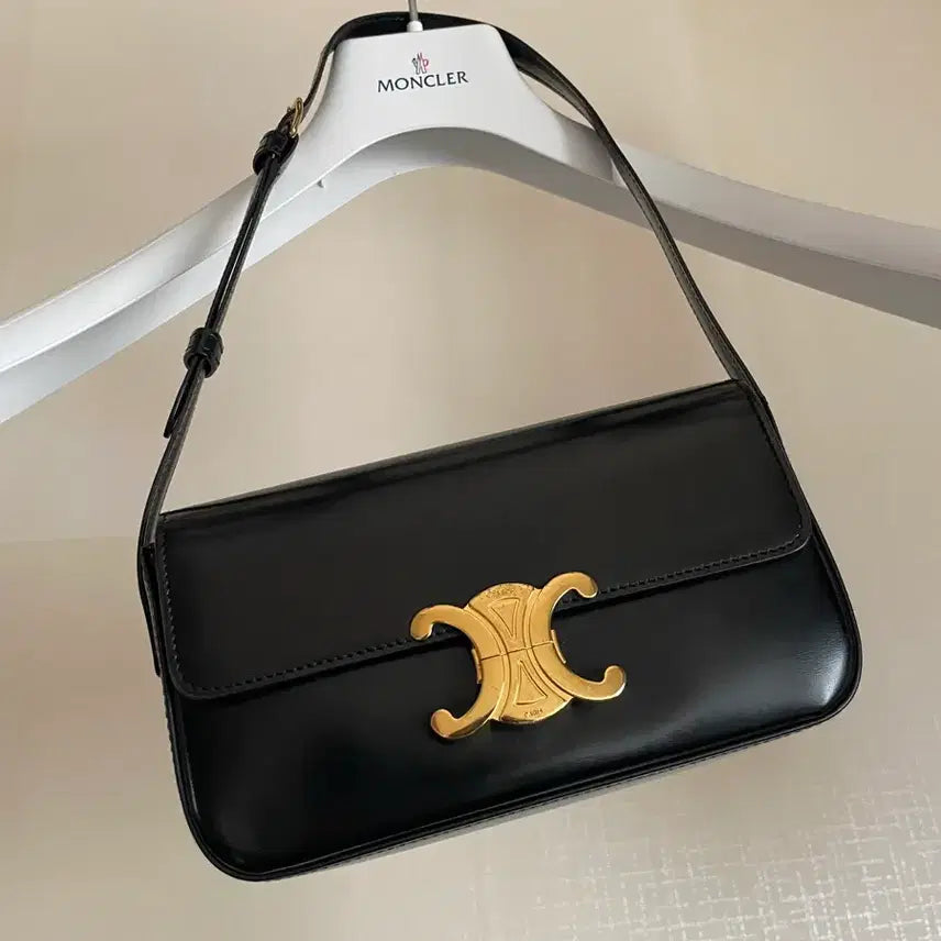 [SOLD OUT] 셀린느 트리오페 스키니백