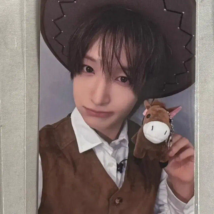 [BUNJANG] Kicko Flip Donghwa MakeStar Cowboy Ver. Unreleased Photocard / 킥플립 동화 메이크스타 대면 특전 미공포 카우보이 cowboy ver