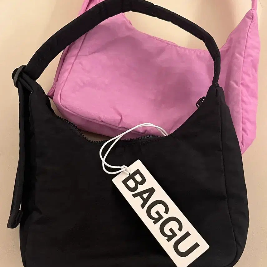 [BUNJANG] BAGGU Mini Nylon Shoulder Bag / 새상품) BAGGU 미니 나일론 숄더백