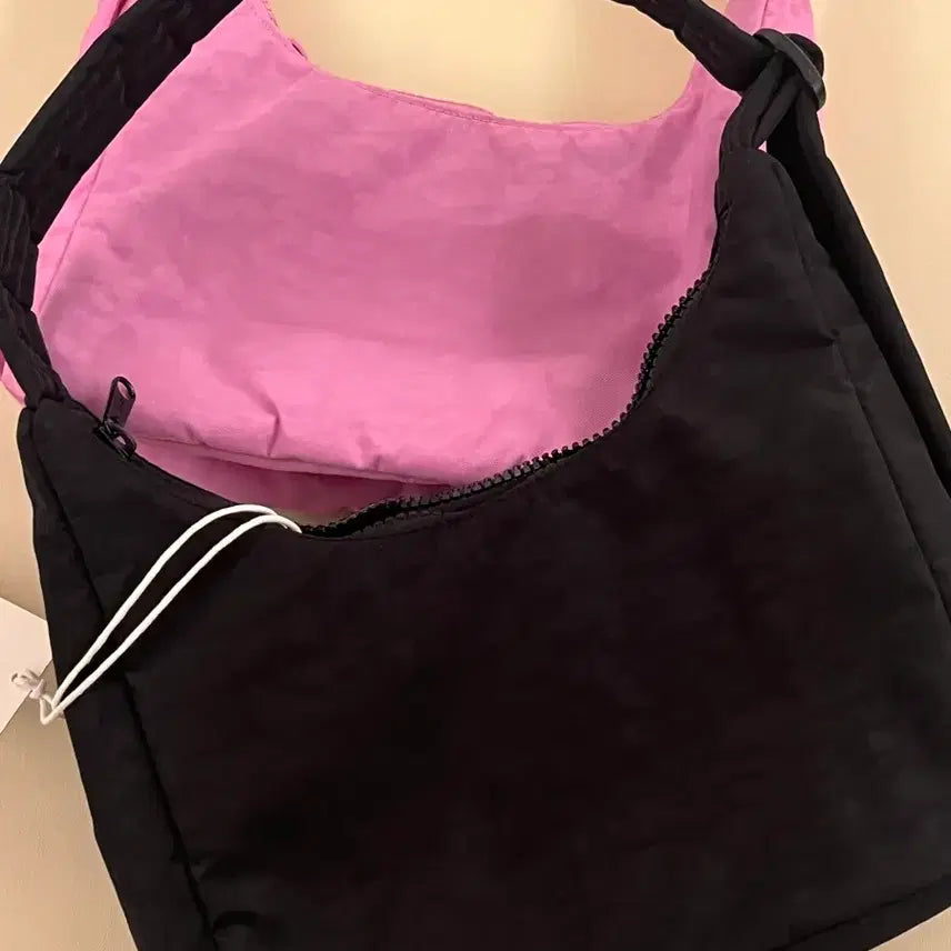 [BUNJANG] BAGGU Mini Nylon Shoulder Bag / 새상품) BAGGU 미니 나일론 숄더백