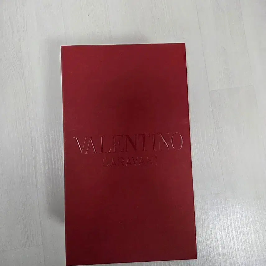 [BUNJANG] Valentino Garavani Sneakers / 발렌티노 스니커즈 Garavani