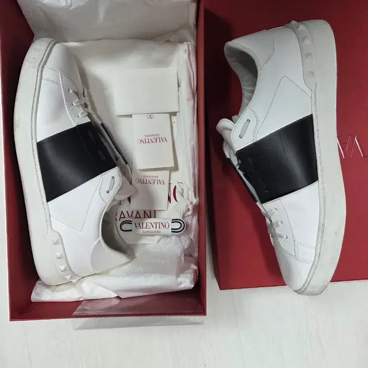 [BUNJANG] Valentino Garavani Sneakers / 발렌티노 스니커즈 Garavani