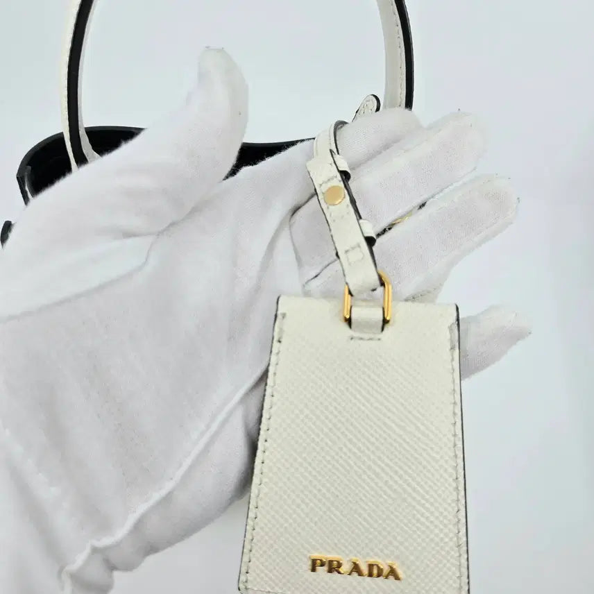 [BUNJANG] Prada Saffiano Panier Small Bucket Bag White / 프라다 사피아노 파니에 스몰 버킷백 화이트