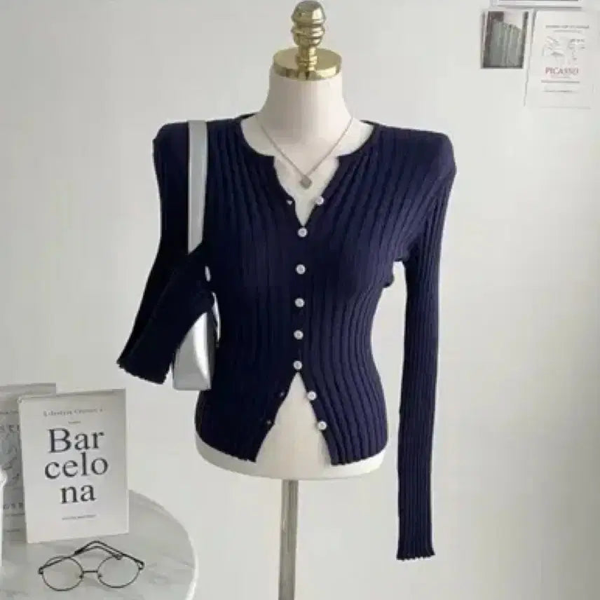 [BUNJANG] Avely Ribbed Knit Crop Cardigan - Navy / 에이블리 골지 니트 크롭 가디건 네이비