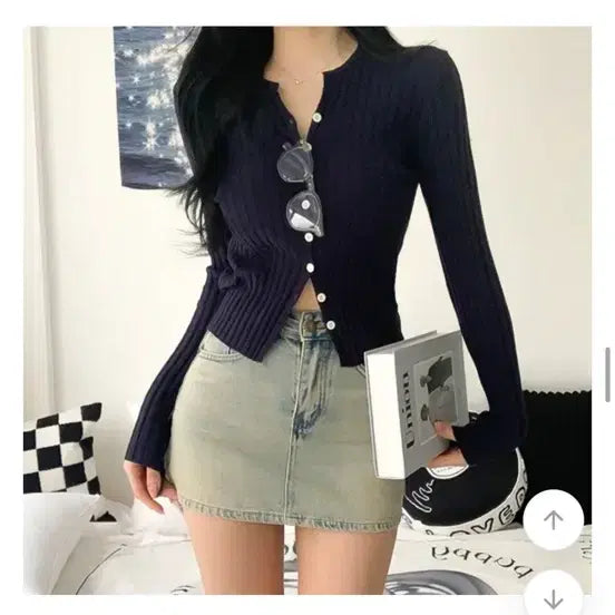 [BUNJANG] Avely Ribbed Knit Crop Cardigan - Navy / 에이블리 골지 니트 크롭 가디건 네이비