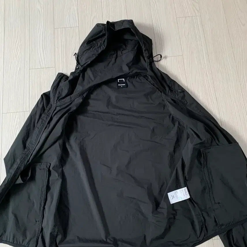 [BUNJANG] GOAL STUDIO Black Ultralight Hooded Windbreaker / GOAL STUDIO 블랙 초경량 바람막이 후드집업