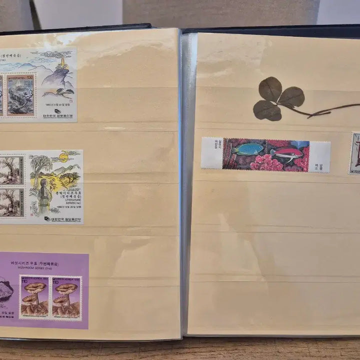 [BUNJANG] Stamp Album / 우표책1