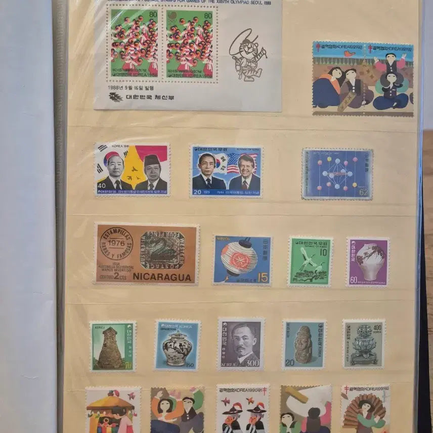 [BUNJANG] Various Items Stamp Book / 우표책2