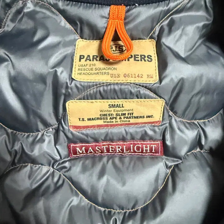 [BUNJANG] Parajumpers Master Light Down Jacket / 파라점퍼스 마스터라이트 s사이즈