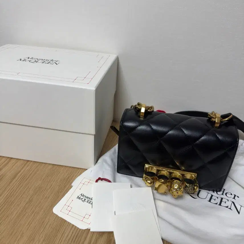 [BUNJANG] McQueen Satchel Bag Small / 맥퀸 사첼백 스몰