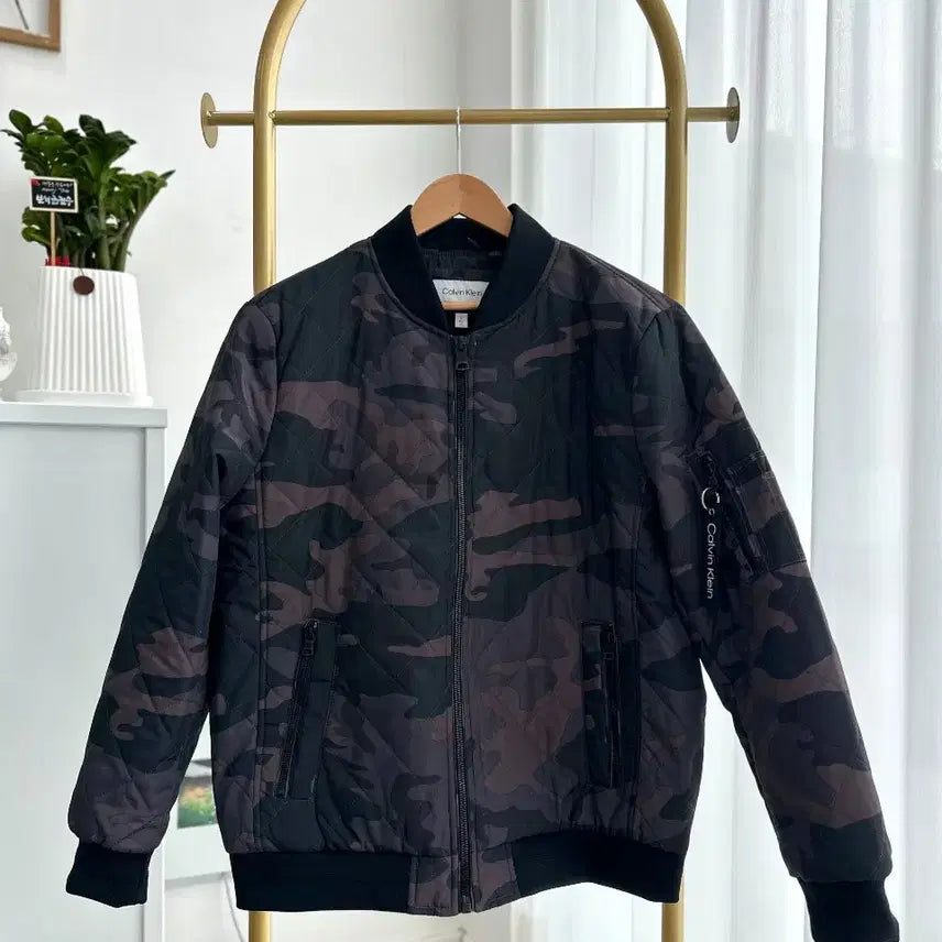 [BUNJANG] Calvin Klein Camouflage Quilted Jacket / 원가무시 땡처리! 정품 CK 카모플라쥬 퀼팅자켓!