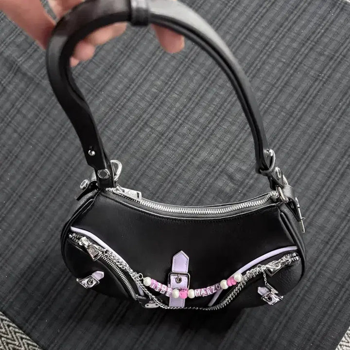 [BUNJANG] 13 De Marzo Sanrio Kuromi Shoulder Bag / 13 디 마르조 산리오 콜라보 쿠로미 숄더백