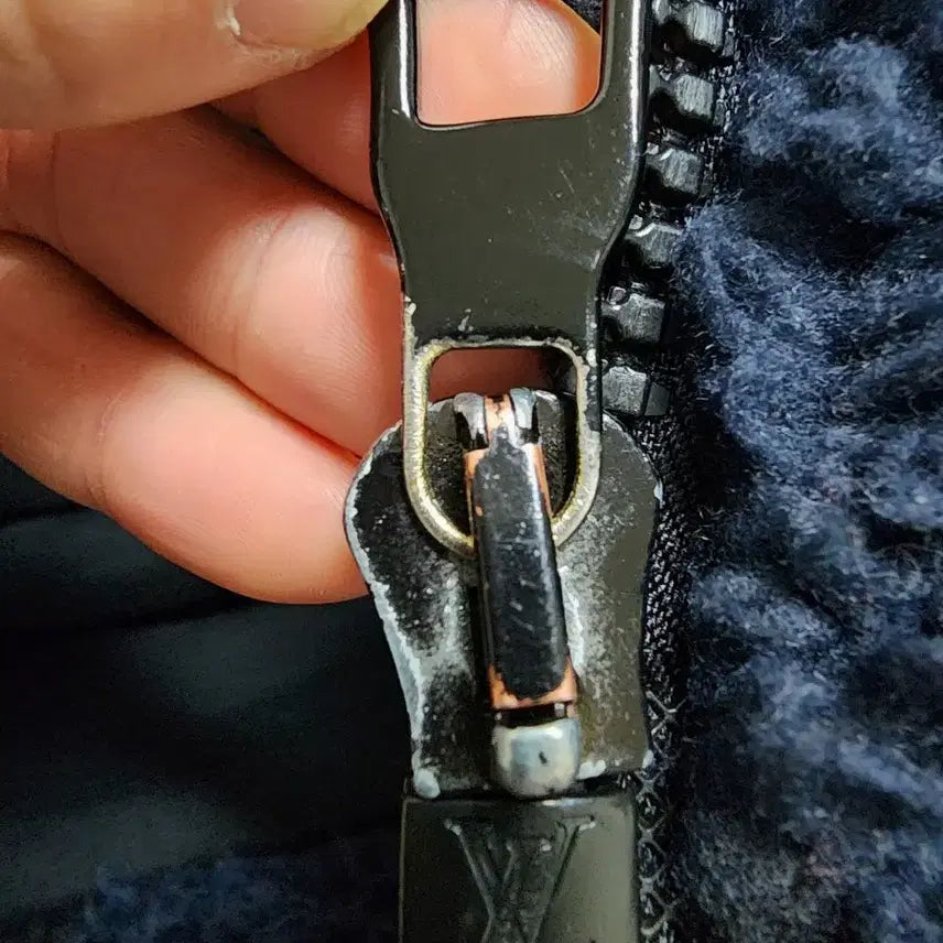 [BUNJANG] Louis Vuitton LV MADE Fleece Jacket S Size / 루이비통 LV MADE 체크 플리스 자켓 S사이즈 95-100사이즈