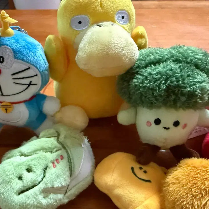 [BUNJANG] Assorted Plushies (Doraemon/Pokemon/Kirby) / 캐릭터 인형 모음 (도라에몽/포켓몬/커비 등)