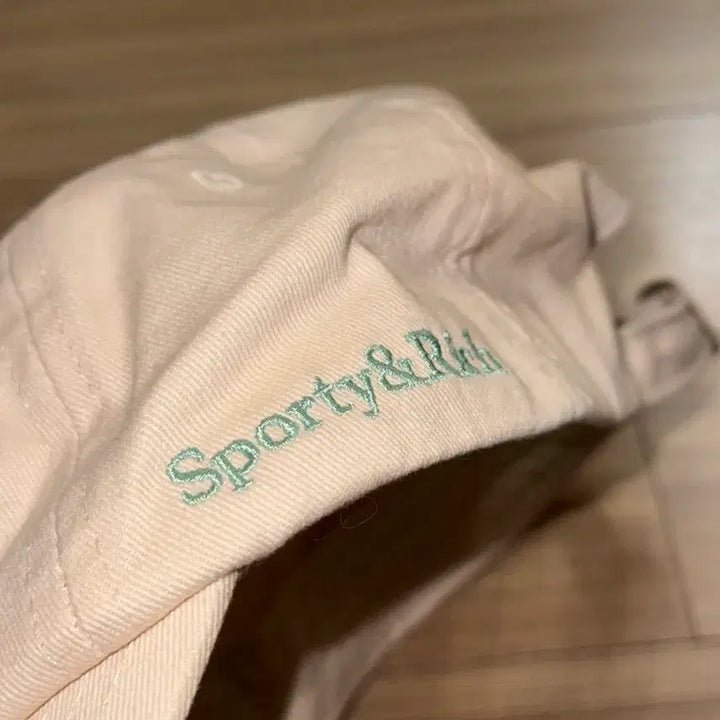 [SOLD OUT] 스포티앤리치 웰니스 아이비 볼캡 크림