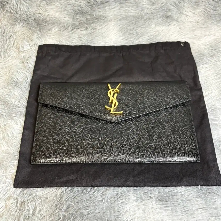 [SOLD OUT] [OS,새상품급] 입생로랑 업타운 클러치 금장