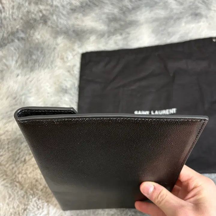 [SOLD OUT] [OS,새상품급] 입생로랑 업타운 클러치 금장
