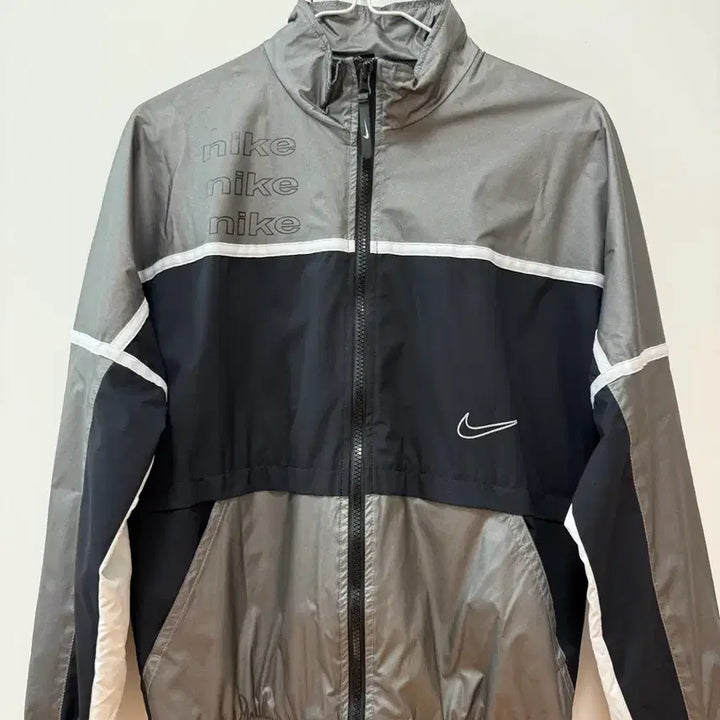 [BUNJANG] Nike Windbreaker Jacket / 나이키 바람막이