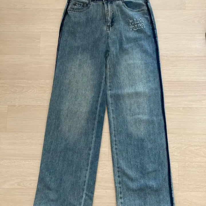 [BUNJANG] S Denim Straight Fit Jeans / 데님 S 청바지 일자핏 (옆라인 포인트)