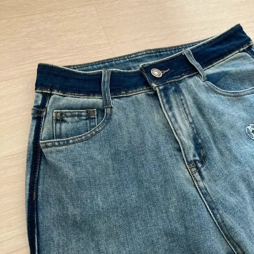 [BUNJANG] S Denim Straight Fit Jeans / 데님 S 청바지 일자핏 (옆라인 포인트)