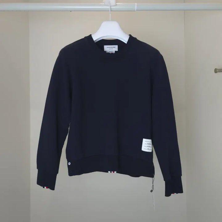 [BUNJANG] Thom Browne Three Stripe Sweatshirt Navy / [정품] 톰브라운 백삼선 맨투맨 / MJT085A